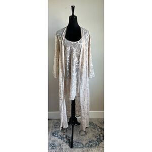 Vintage Jones New York Women’s Sheer Burnout Leaf Design Chemise/Robe Set S\M